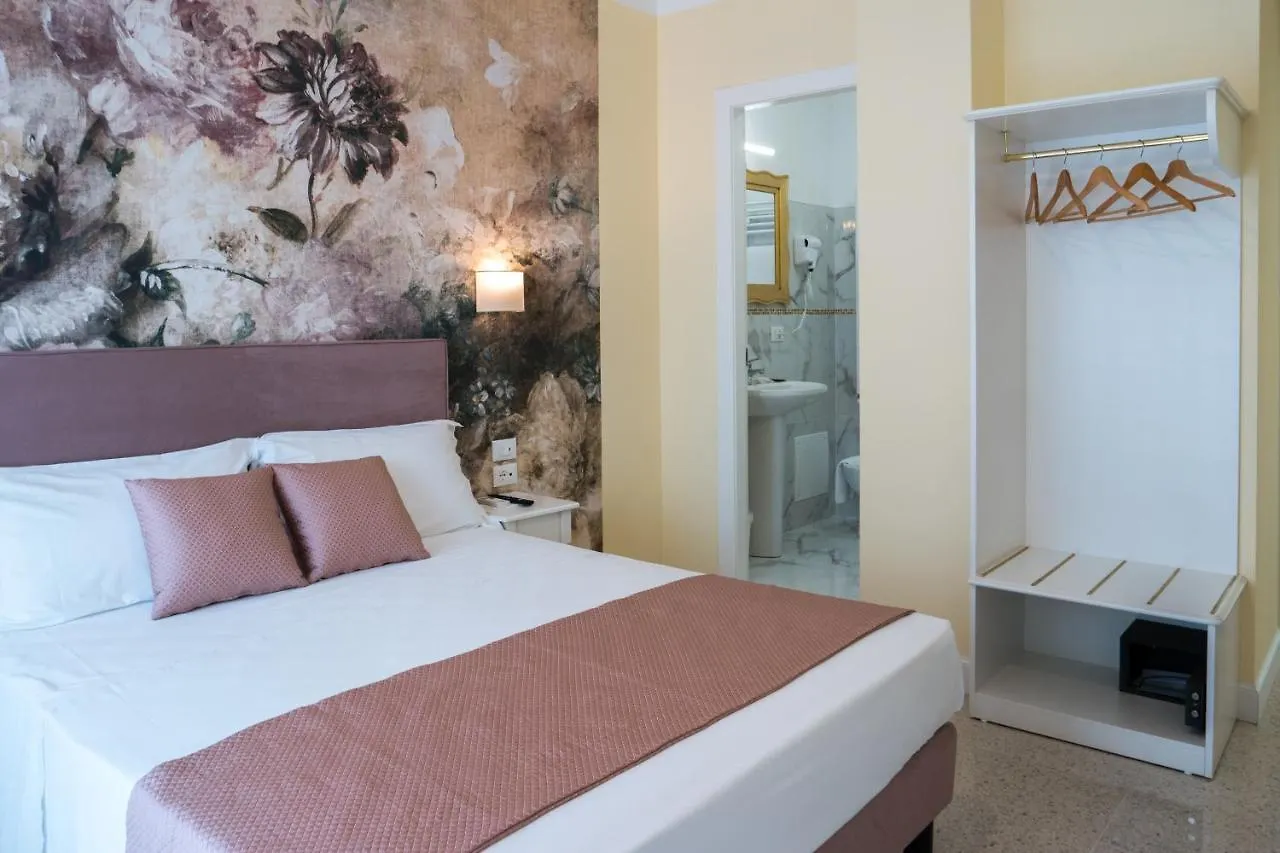 Guest House Train Station Venice - Atika & Atif Mestre Italy