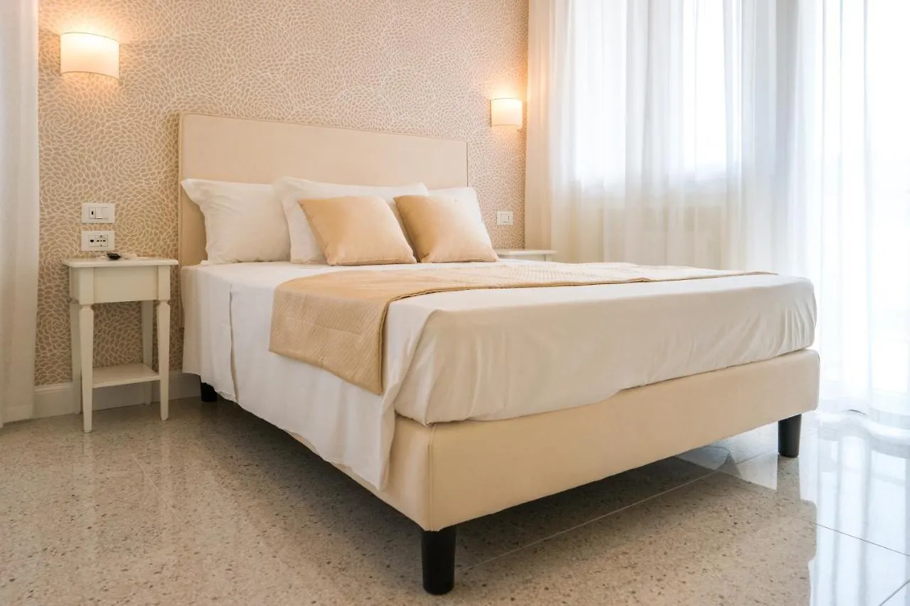 Guest House Train Station Venice - Atika & Atif Mestre